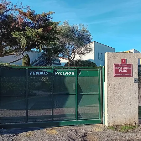 Tennis Village Agde Buitenkant foto